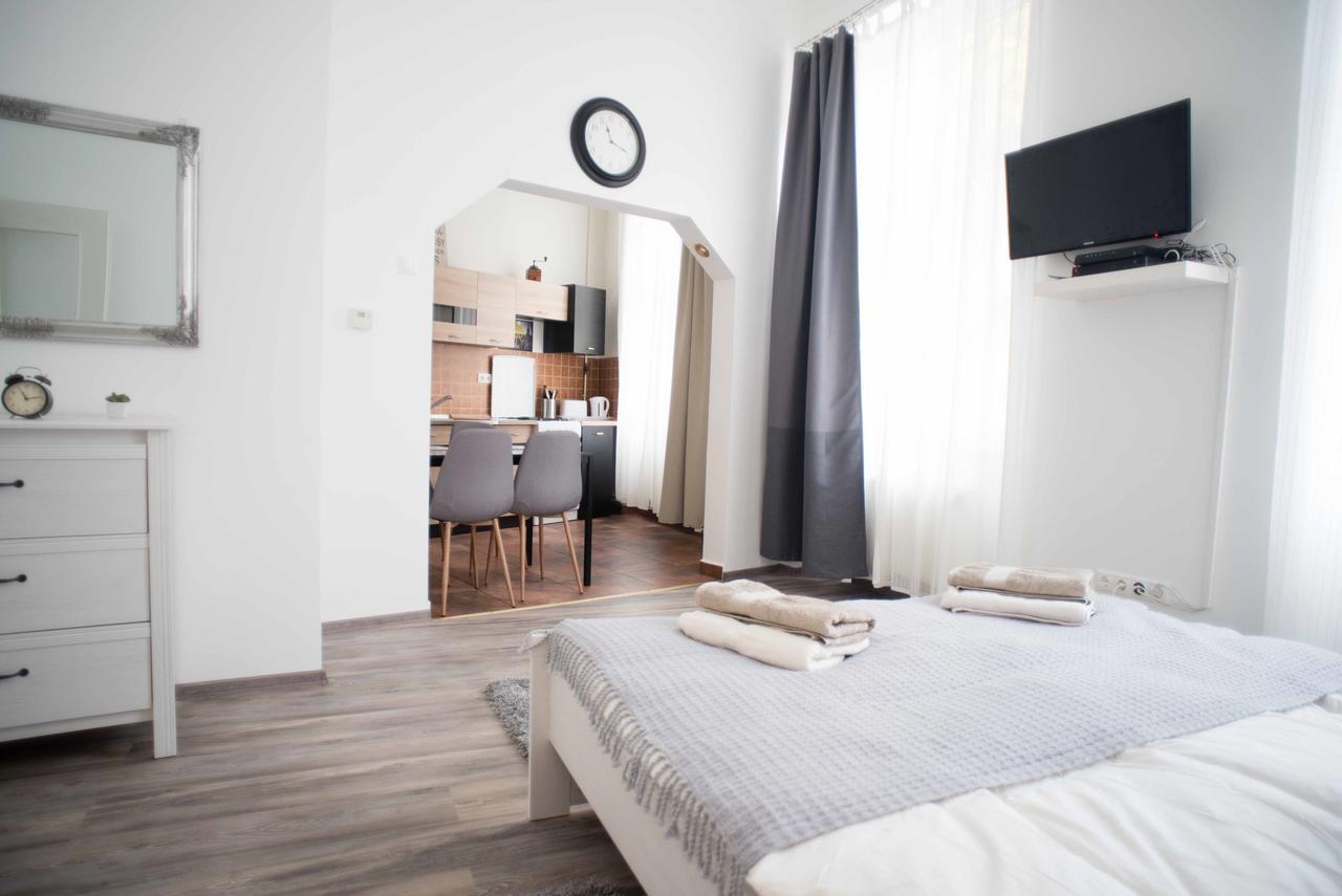 Castle Trees Apartment Budapest Exterior photo
